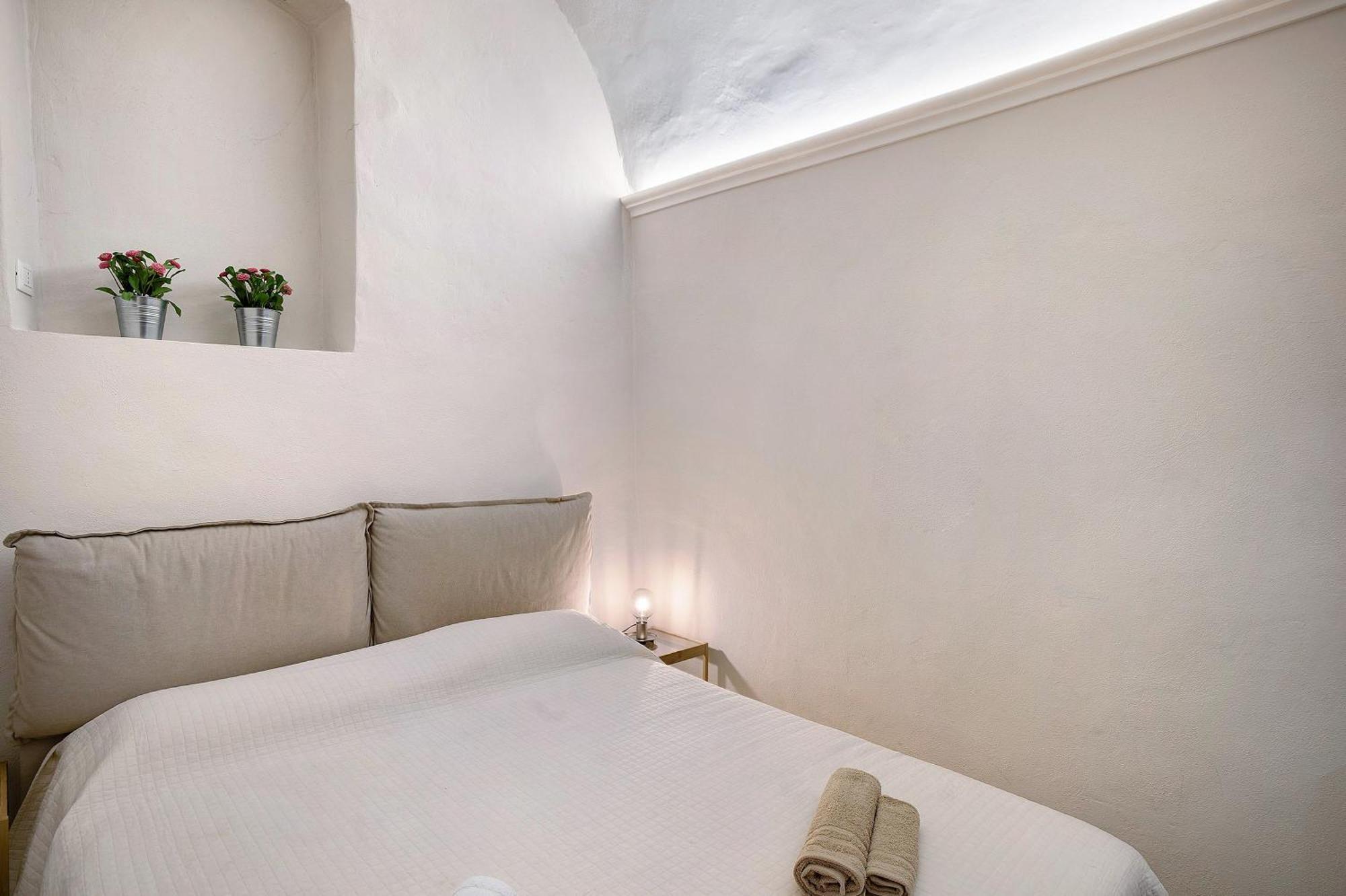 Casa Elena Lejlighed Bordighera Eksteriør billede