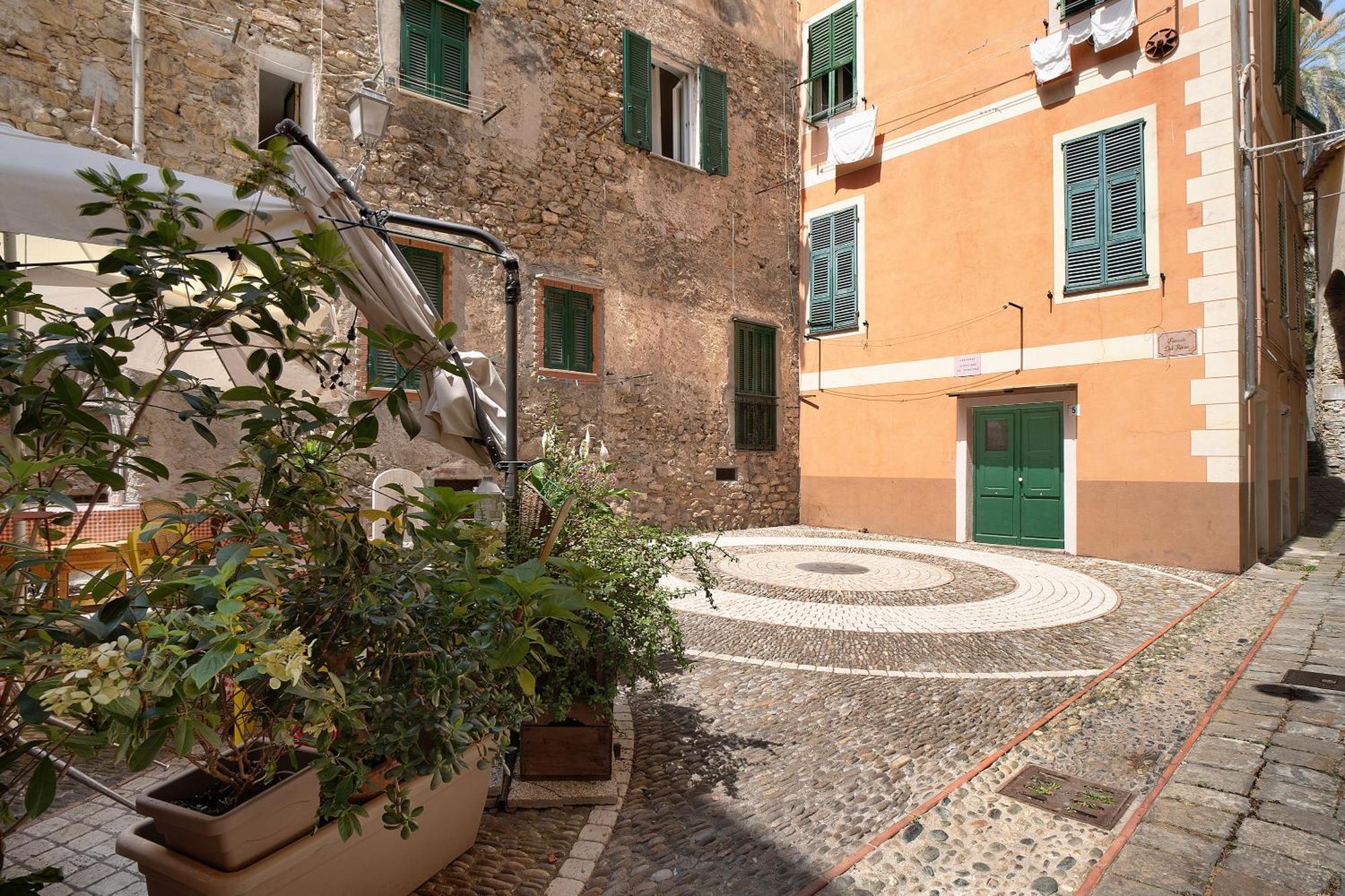 Casa Elena Lejlighed Bordighera Eksteriør billede